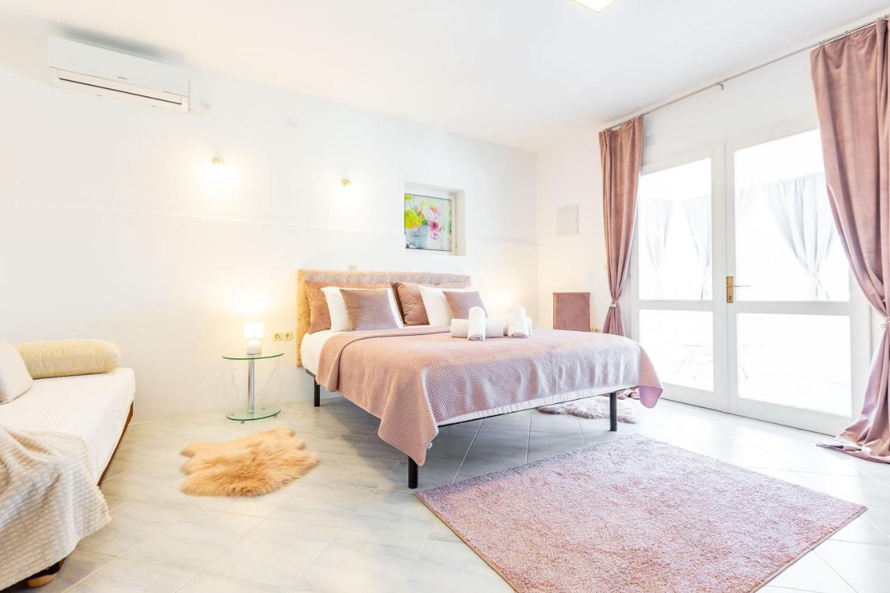 Sjor 2 Bdr Apartment W Grill 扎达尔 外观 照片