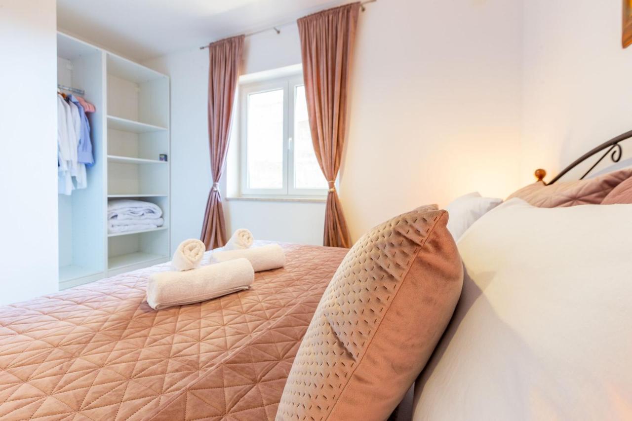 Sjor 2 Bdr Apartment W Grill 扎达尔 外观 照片